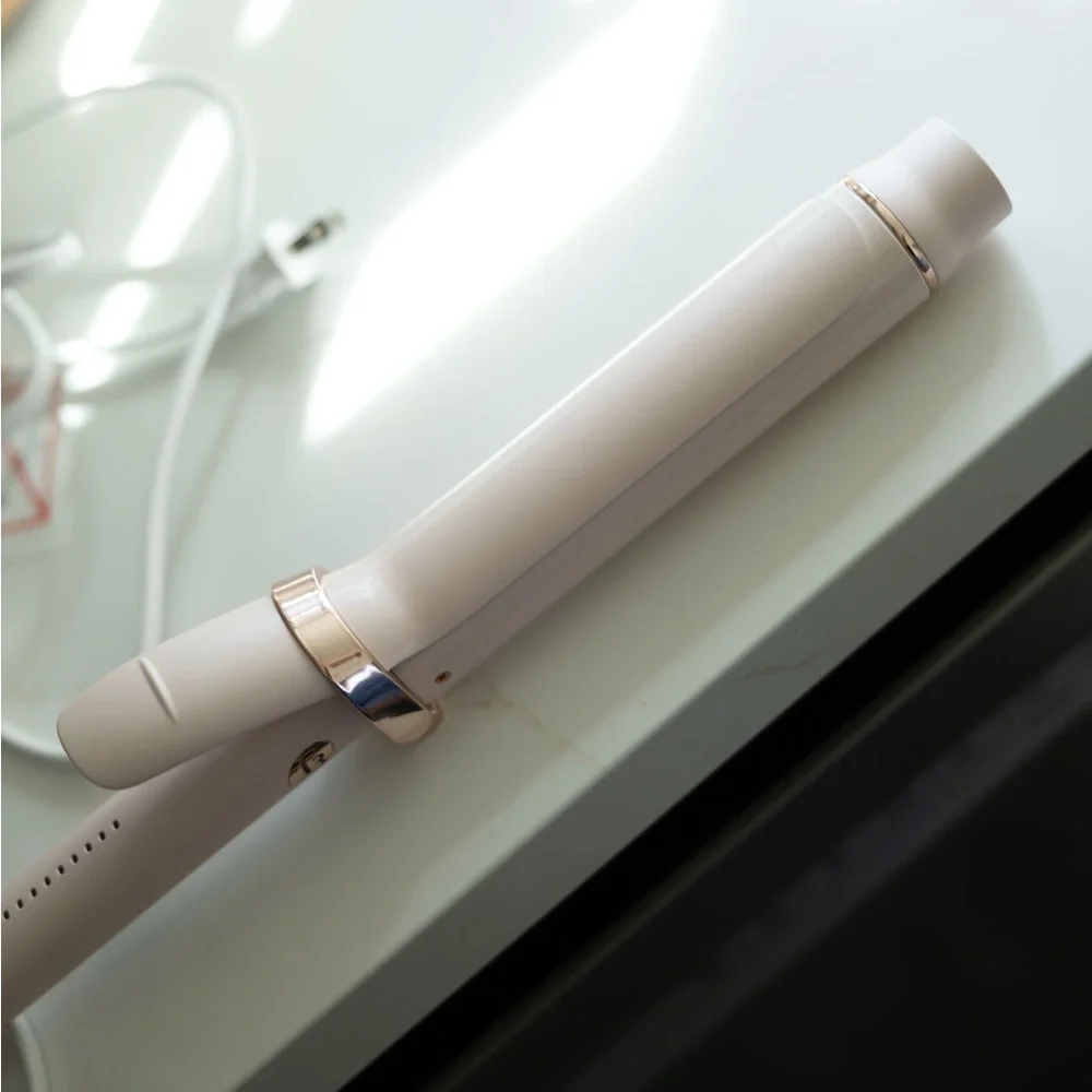 T3 1.5” Curling Iron in Rose Gold - Picture 3 of 5